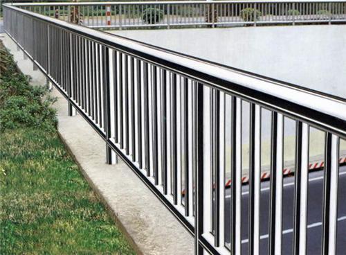 户外不锈钢护栏厚度多厚比较好?有相关法规明确规定!
