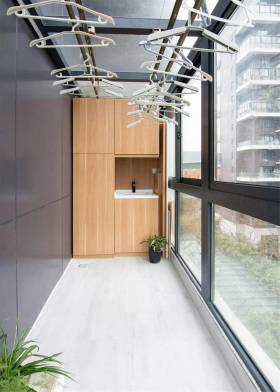 现代二居室阳台组合柜设计效果图
