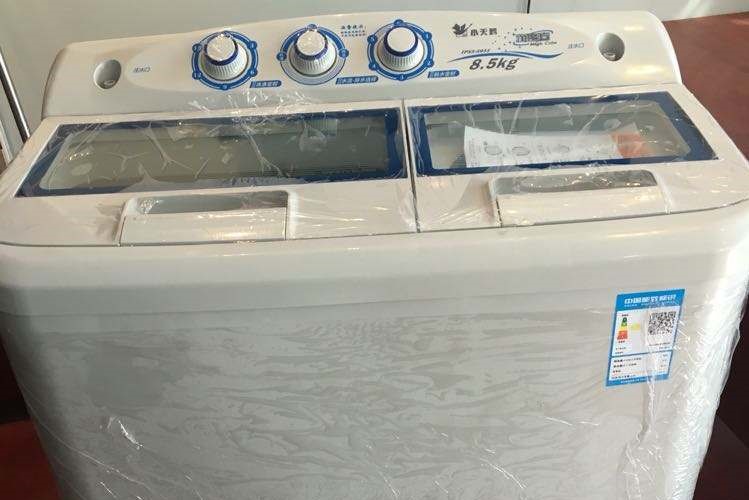 厚被子能放洗衣机洗吗？有些被子是可以用洗衣机洗的哦！