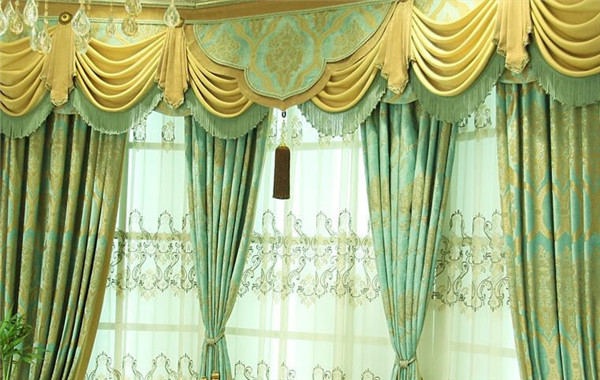 欧式风格窗帘颜色搭配有技巧，这些知识点要记牢！