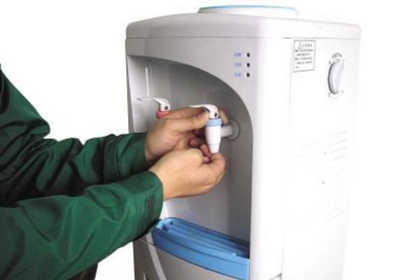 家用直饮水机怎么清洗?直饮水机清洗的小技巧!