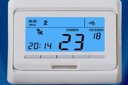 水地暖温控器怎么用？水地暖和电地暖如何选择?