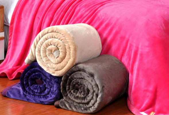 珊瑚绒毛毯能用洗衣机洗吗?珊瑚绒毛毯的价格是多少?