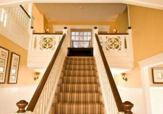 别墅楼梯宽度一般多少?除了楼梯宽度还要注意哪些方面?
