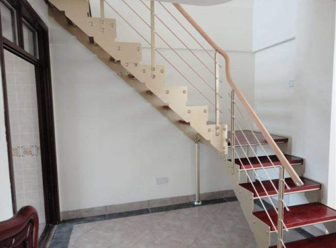 别墅楼梯扶手装修效果图，不同材质展现多样风采!