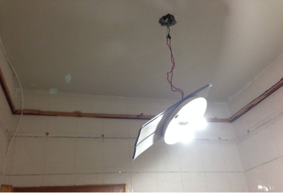 卫生间吊顶灯怎么拆换?卫生间吊顶灯更换注意事项有哪些?